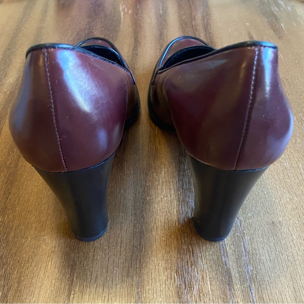 Vintage Coach Made in Italy Burgundy Heeled Loafers - Picture 5 of 6